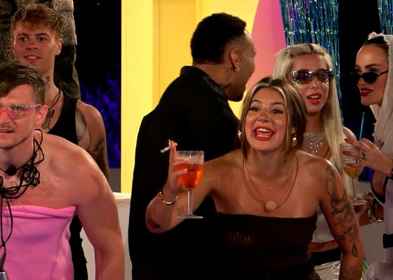 GERMANY SHORE Staffel 5, Episode 9 – Tommy vs. Walentina: Eine Intrige gegen Juliano spaltet die Shore-Villa